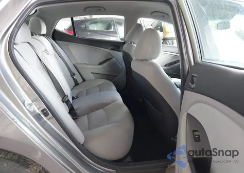 2015 Kia Optima Lx z USA, uszkodzony, nr VIN 5XXGM4A7XFG415081